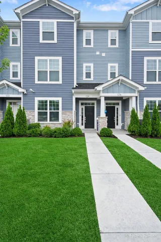 $377,900 | 124 East Main Street, Cary, IL 60013