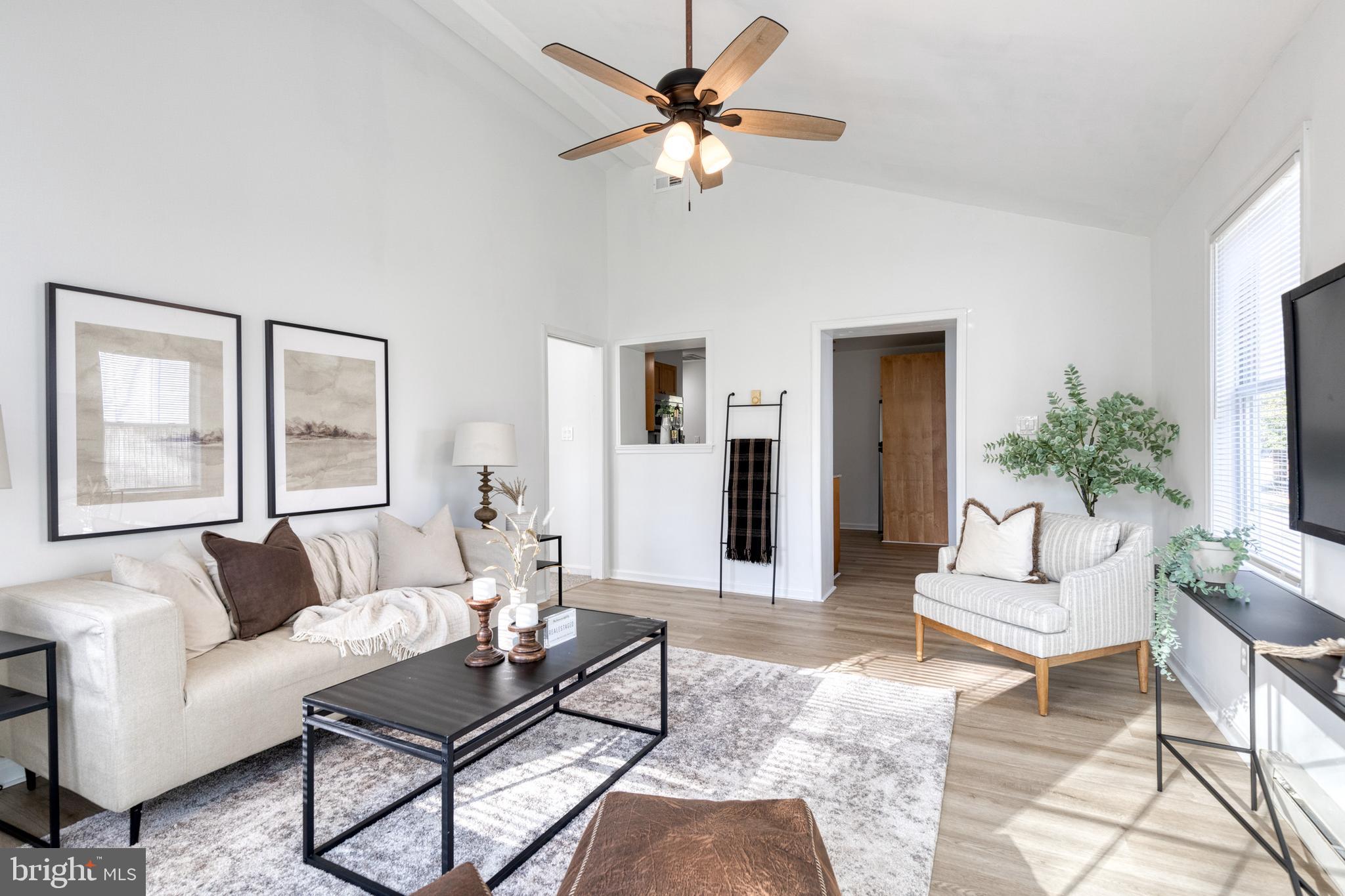 1199 Hampton Road Annapolis, MD 21409 - Photo 15 of 30 Family Room