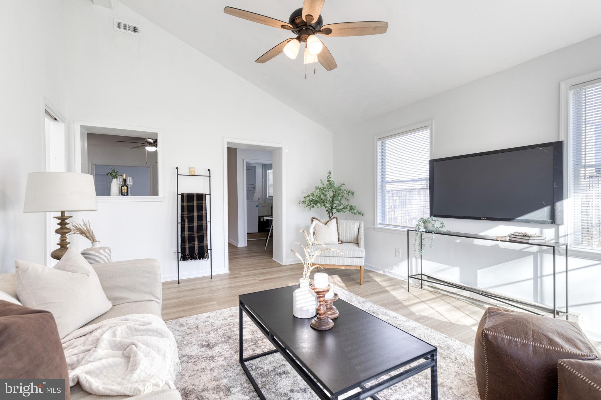 1199 Hampton Road Annapolis, MD 21409 - Photo 16 of 30 Family Room