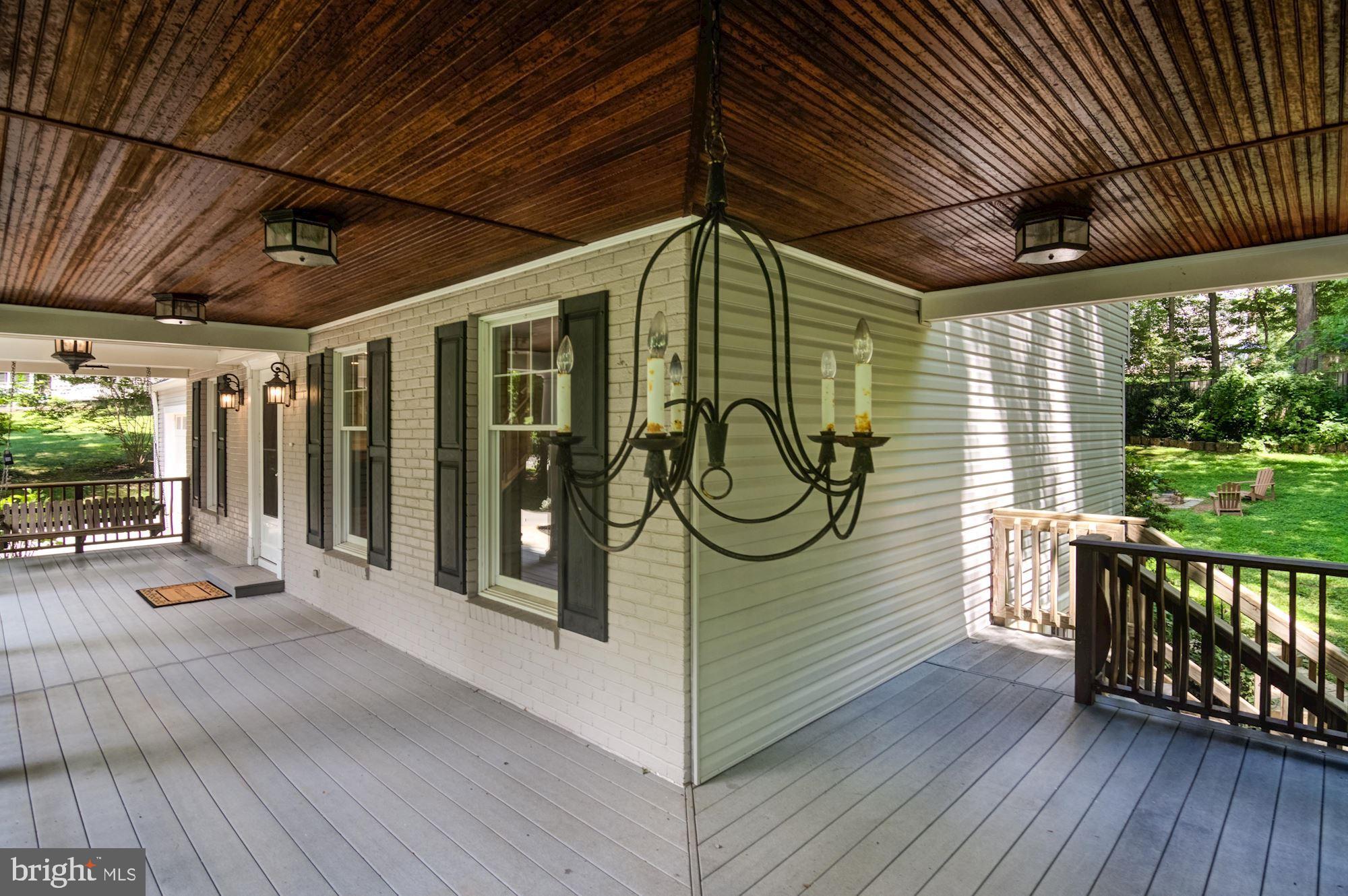11908 Appling Valley Road Fairfax, VA 22030 - Photo 8 of 53 Gallery Image 8