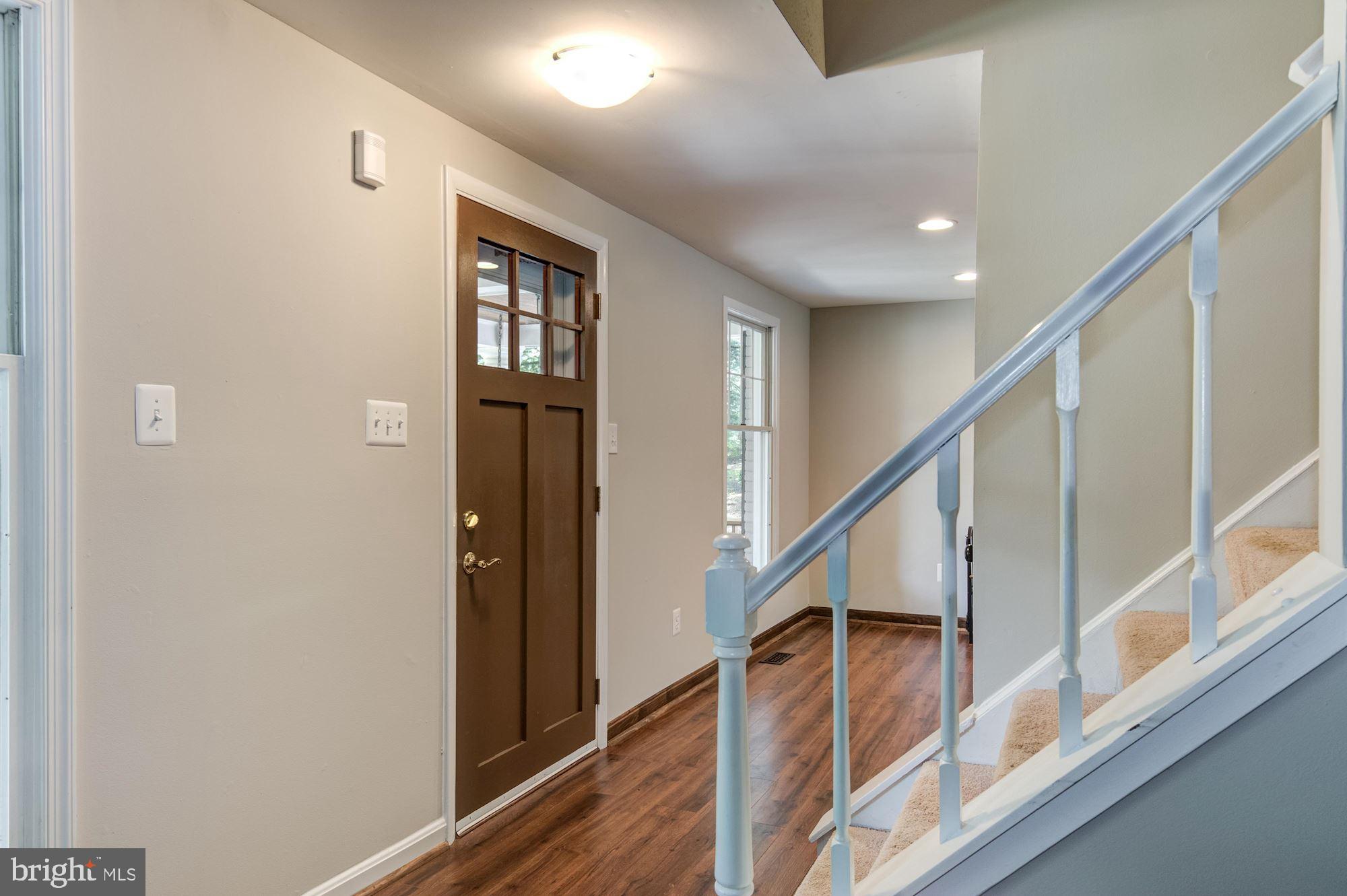 11908 Appling Valley Road Fairfax, VA 22030 - Photo 9 of 53 Gallery Image 9