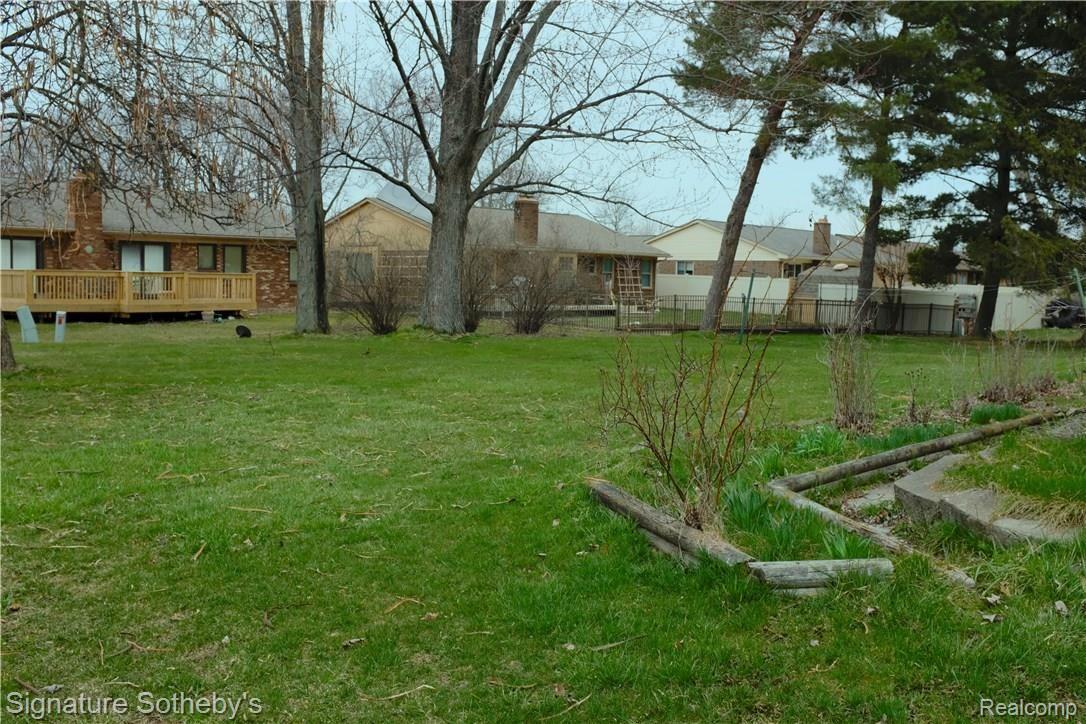 38701 Westchester Road Sterling Heights, MI 48310 - Photo 12 of 12 3
