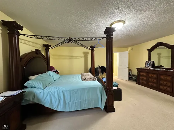 $430,000 | 10644 Wiley Lane, Indianapolis, IN 46231