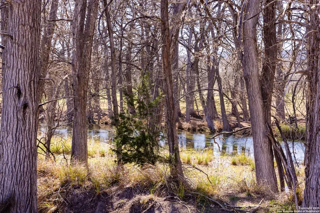 $253,825 | 2350 Little Dry Frio Road, Rio Frio, TX 78879