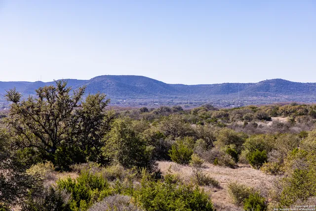 $253,825 | 2350 Little Dry Frio Road, Rio Frio, TX 78879