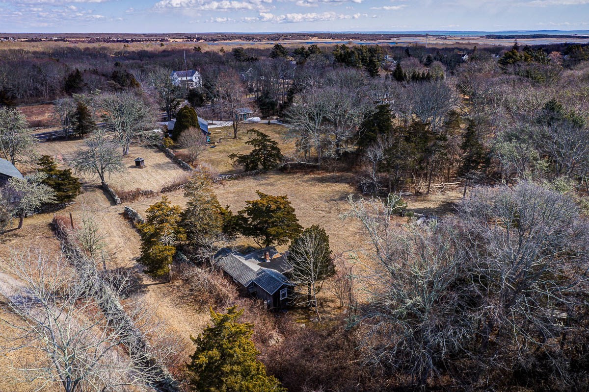 1749 Main Road Westport, MA 02790 - Photo 9 of 10 Gallery Image 9