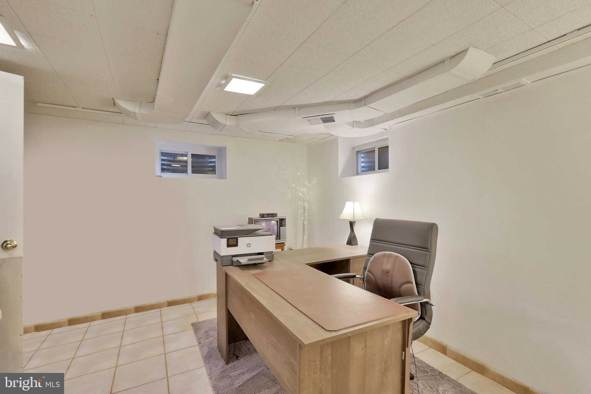 3554 Military Road Arlington, VA 22207 - Photo 25 of 33 Lower level
