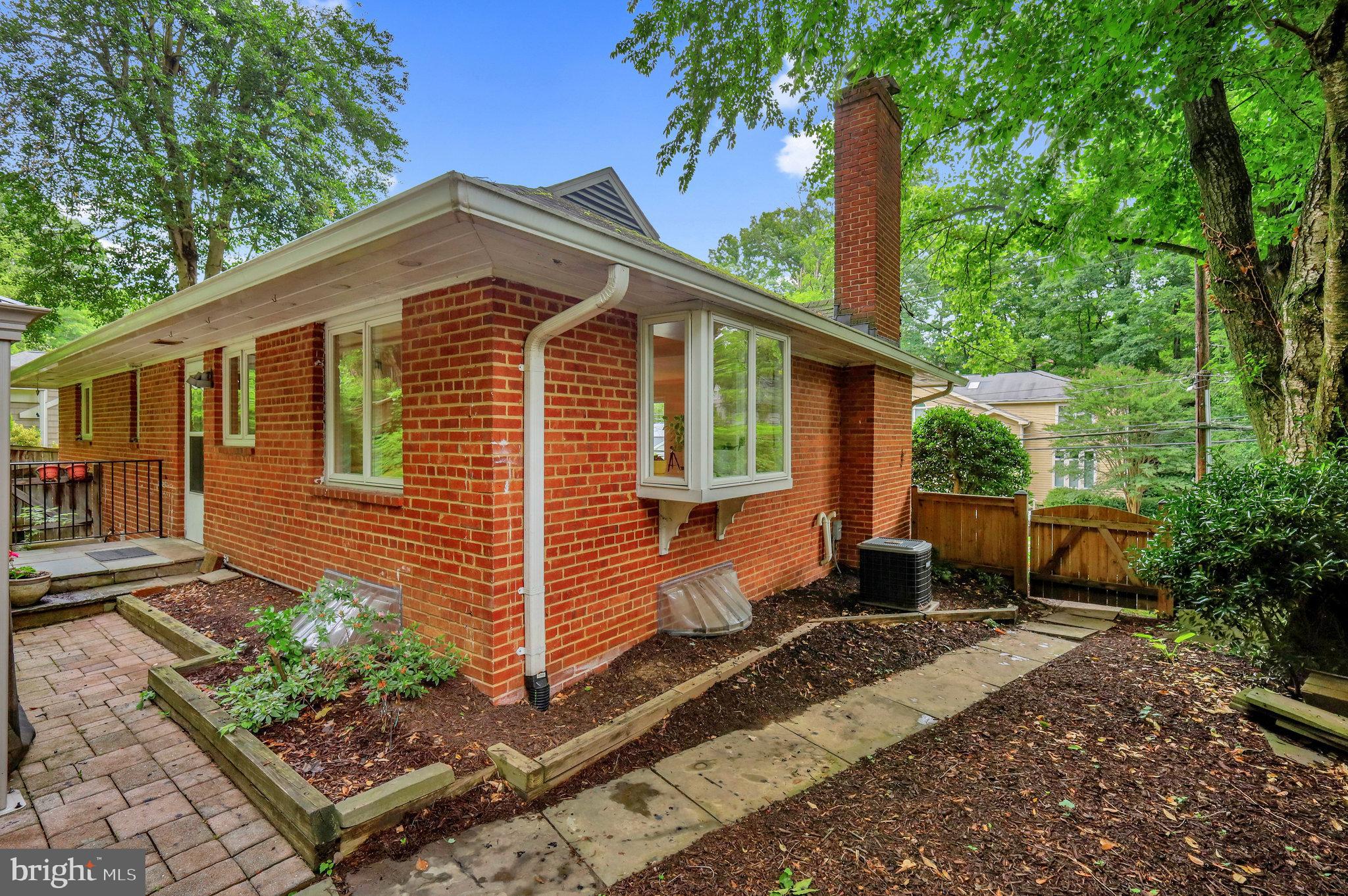 3554 Military Road Arlington, VA 22207 - Photo 31 of 33