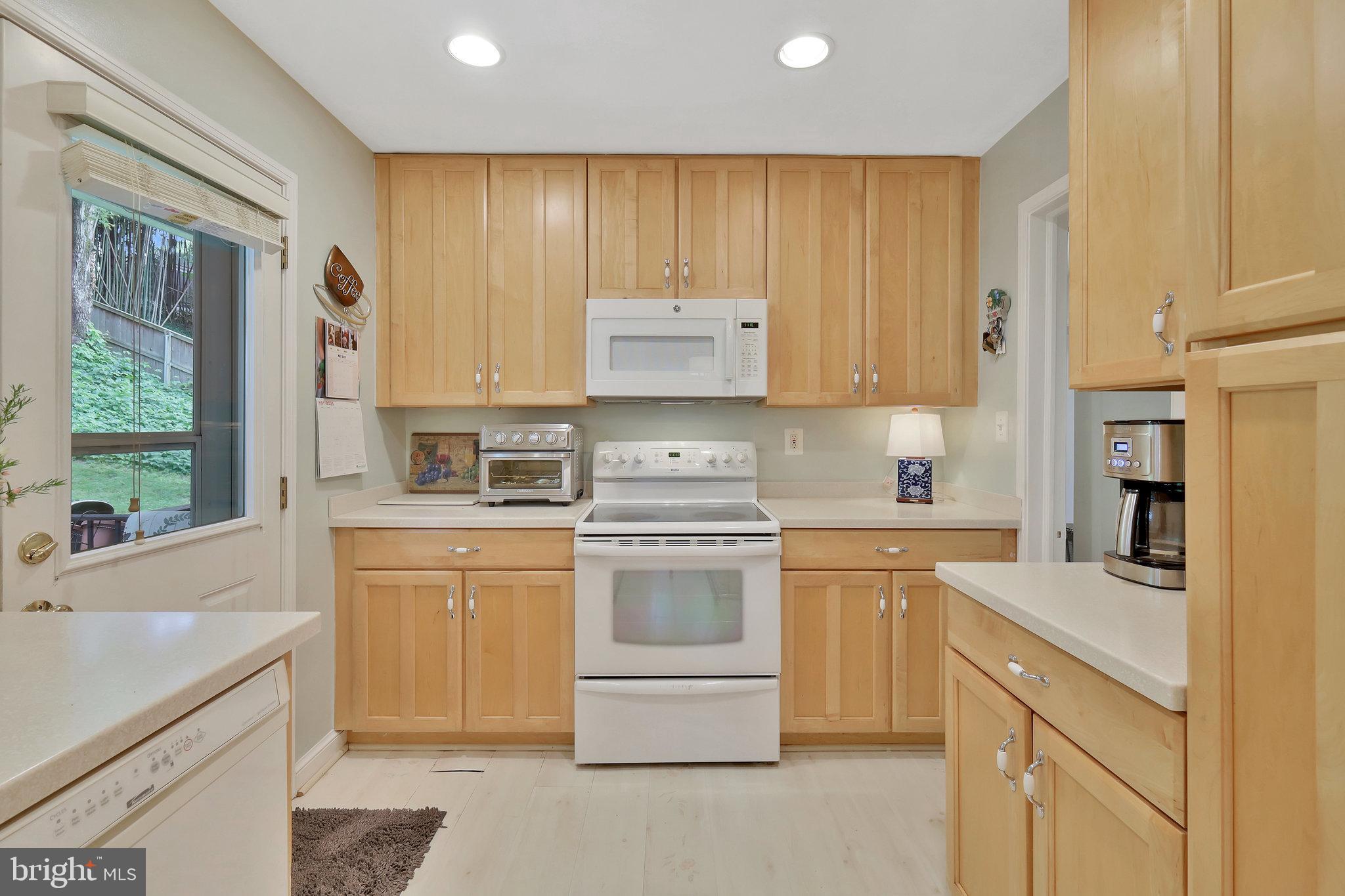 3554 Military Road Arlington, VA 22207 - Photo 9 of 33 Jamestown - Williamsburg - Yorktown