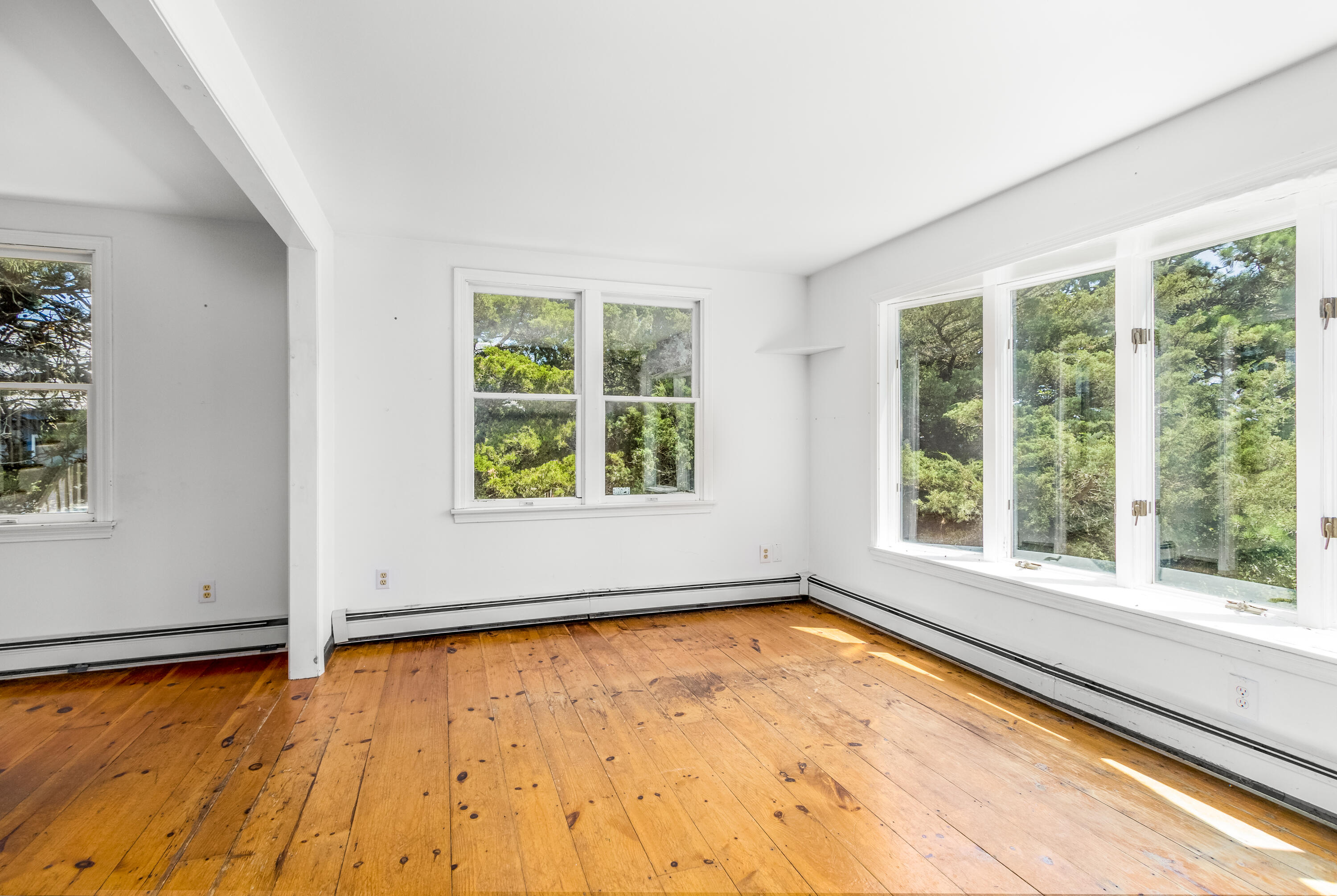32 North Shore Blvd Extension Sandwich, MA 02537 - Photo 12 of 28 a view of an empty room with a window