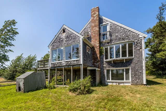 $648,000 | 32 North Shore Blvd Extension, Sandwich, MA 02537