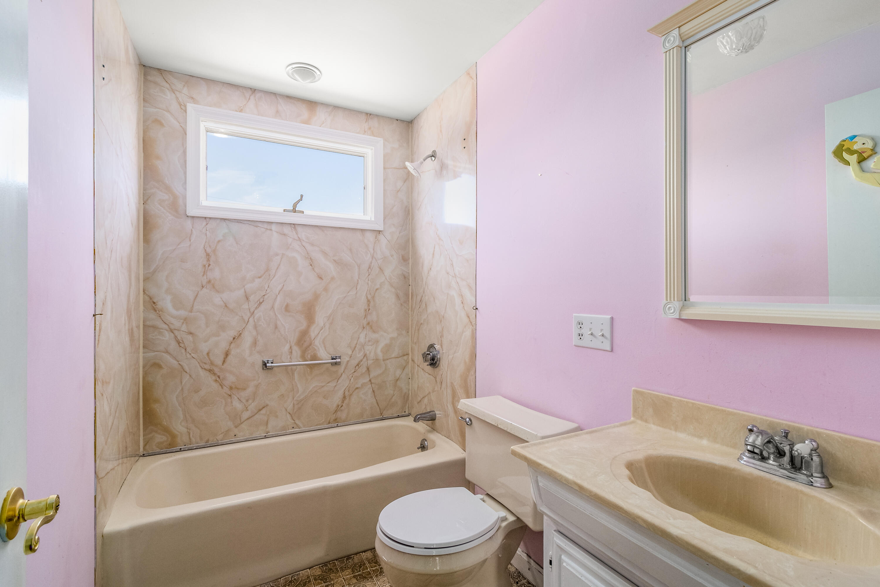 32 North Shore Blvd Extension Sandwich, MA 02537 - Photo 21 of 28 a bathroom with a sink toilet tub and shower
