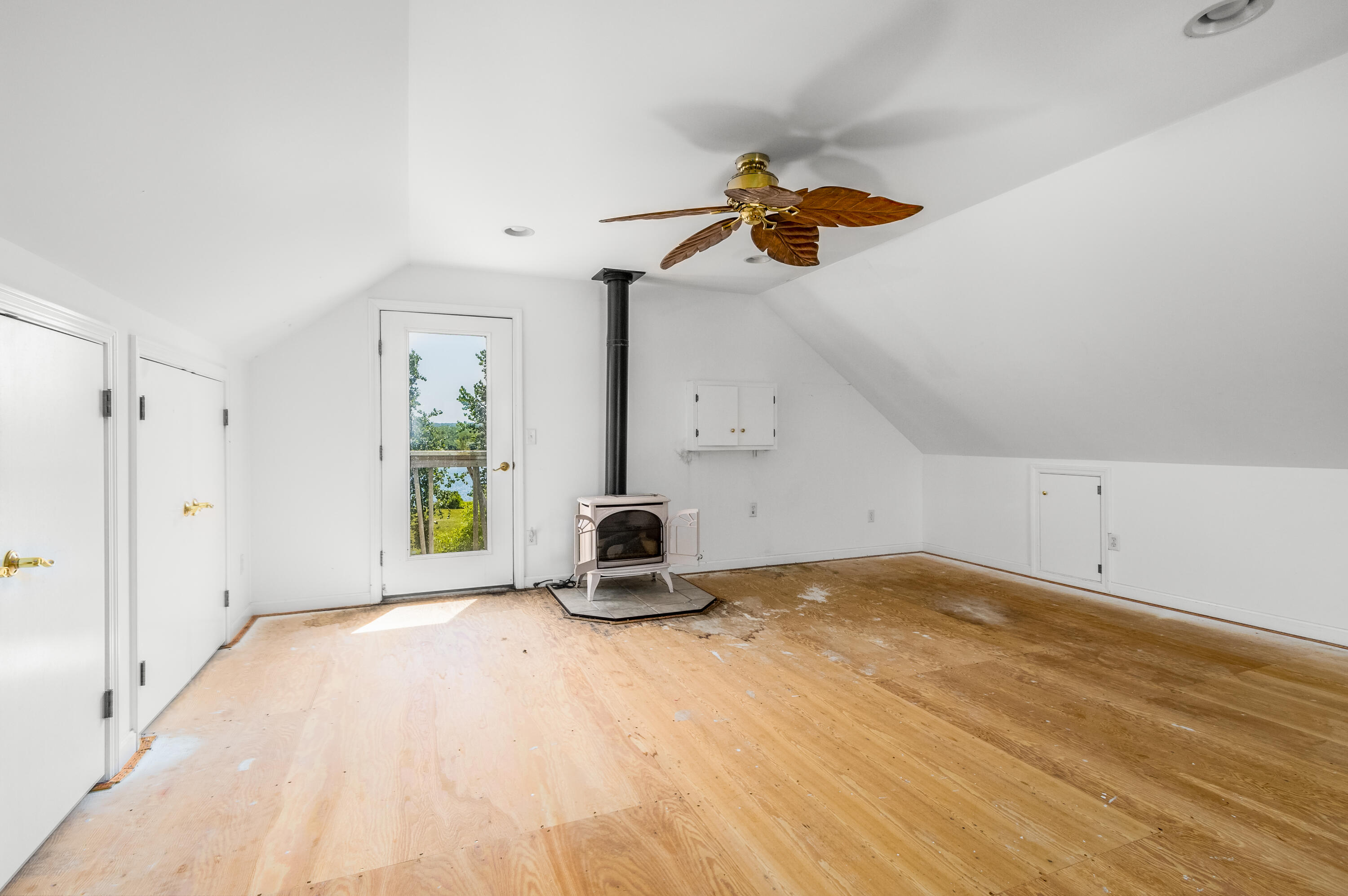 32 North Shore Blvd Extension Sandwich, MA 02537 - Photo 9 of 28 a view of a room with gym equipment and wooden floor