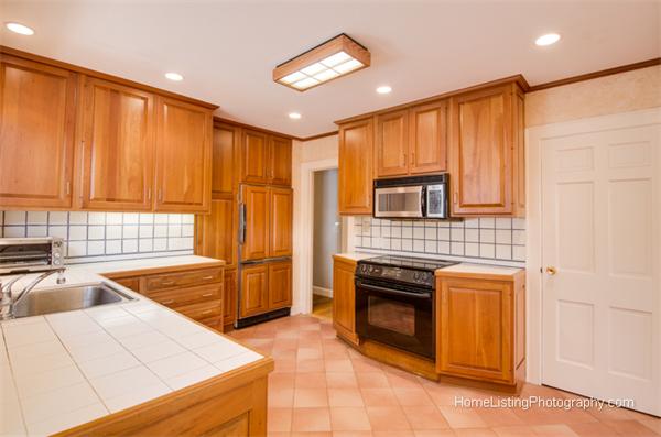 12 Colbert Road Newton, MA 02465 - Photo 5 of 10 Gallery Image 5