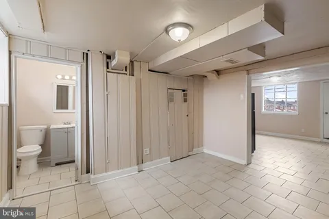 $1,275 | 3902 Erdman Avenue, Unit 1, Baltimore, MD 21213