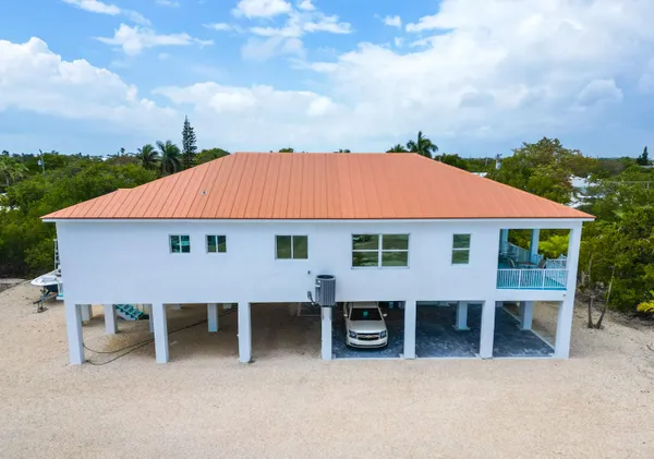 $1,840,000 | 30985 Watson Boulevard, Big Pine Key, FL 33043