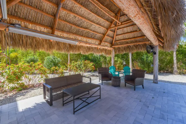 $1,840,000 | 30985 Watson Boulevard, Big Pine Key, FL 33043