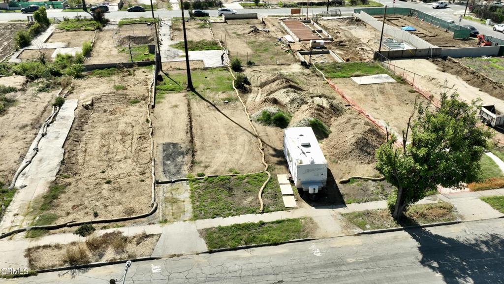 128 West Mendocino Street Altadena, CA 91001 - Photo 7 of 8 a picture of street view