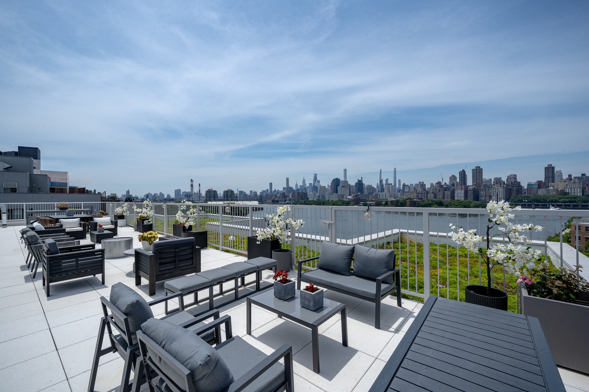 30-05 Vernon Boulevard, Unit 2B Queens, NY 11102 - Photo 11 of 22