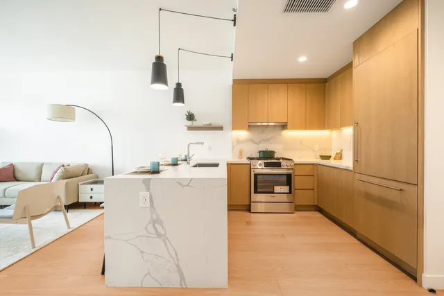 $875,000 | 30-05 Vernon Boulevard, Unit 2B | Astoria