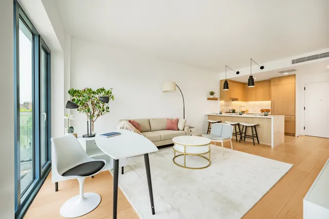 $875,000 | 30-05 Vernon Boulevard, Unit 2B | Astoria