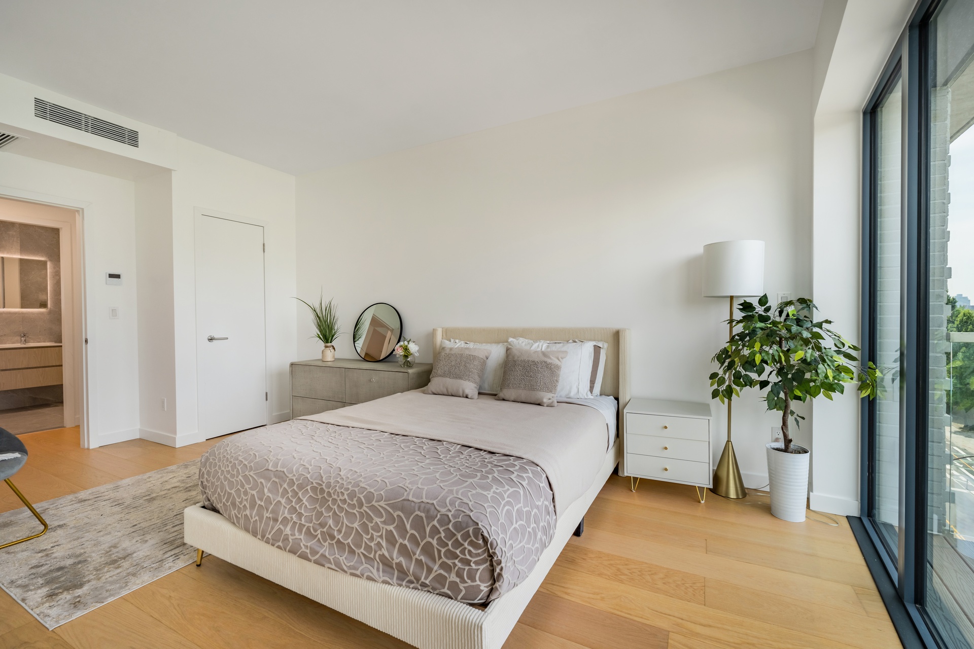 30-05 Vernon Boulevard, Unit 2B Queens, NY 11102 - Photo 9 of 22