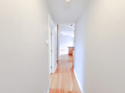 $1,995 | 1634 West Huron Street, Unit 2R, Chicago, IL 60622