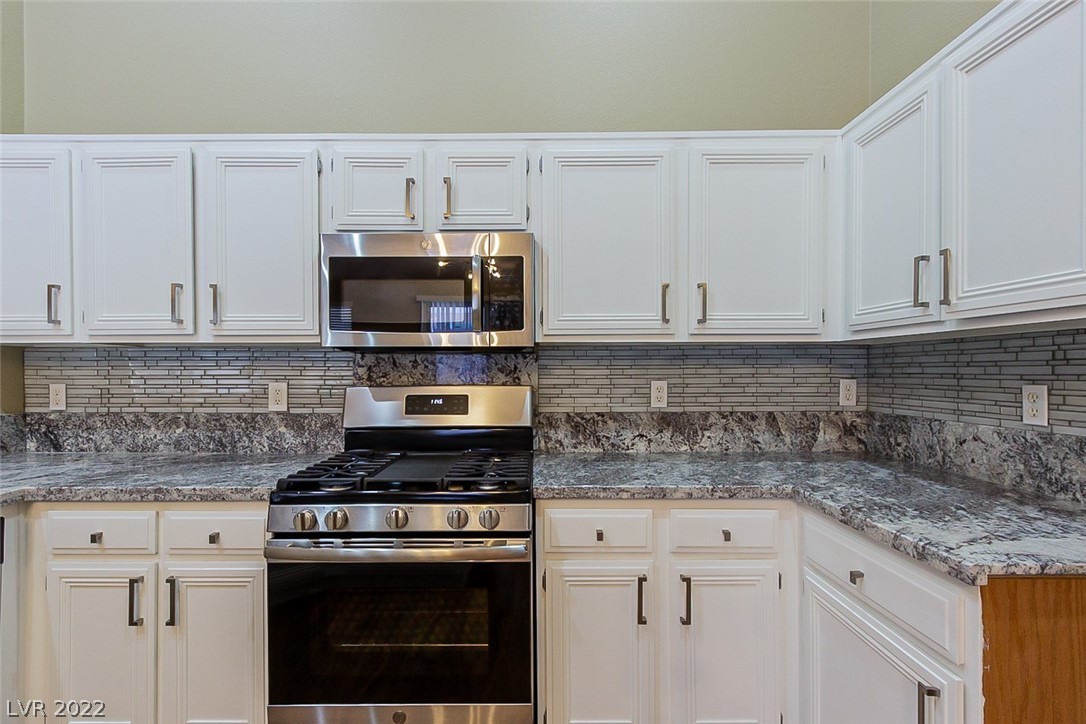 7801 High Stream Avenue Las Vegas, NV 89131 - Photo 6 of 19