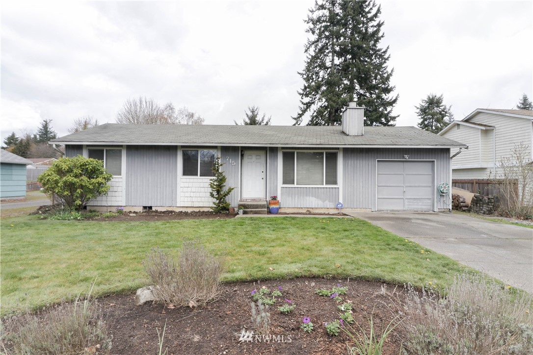 715 Center Road Everett, WA 98204 - Photo 1 of 15