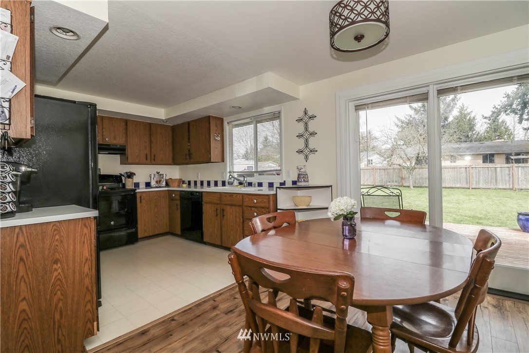 715 Center Road Everett, WA 98204 - Photo 5 of 15