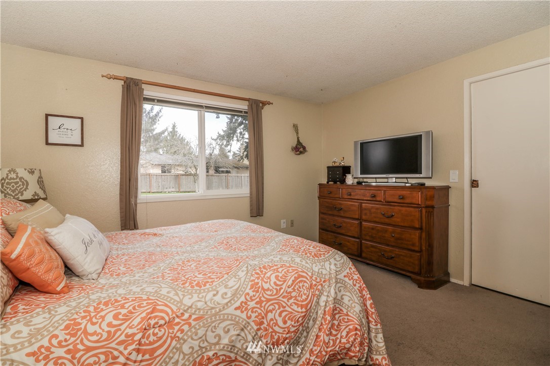 715 Center Road Everett, WA 98204 - Photo 10 of 15