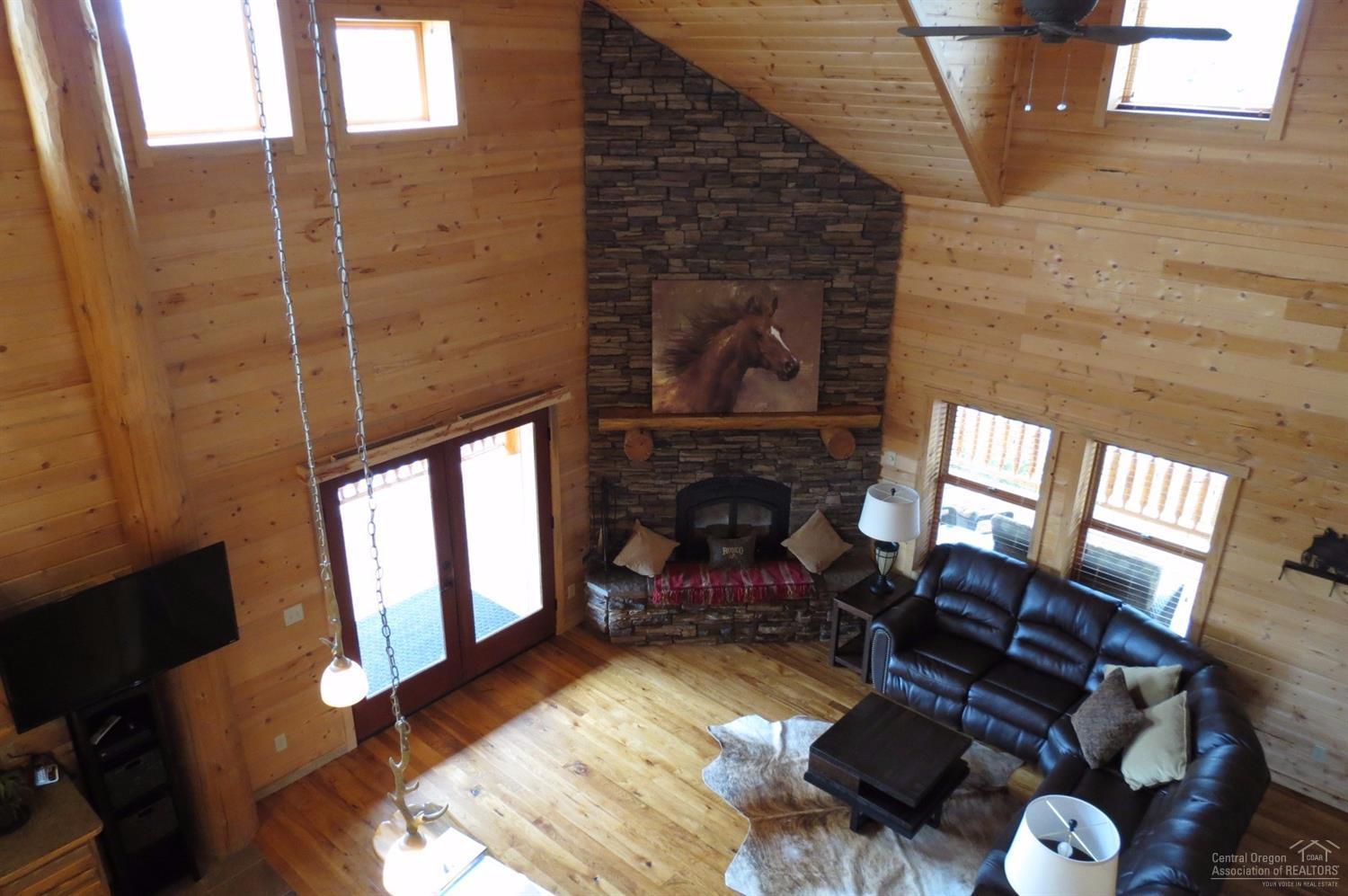 10486 Ridgeview Road Prineville, OR 97754 - Photo 8 of 25 view from the loft