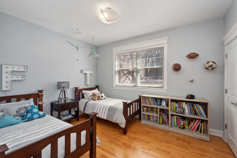 3814 North Greenview Avenue, Unit 1 Chicago, IL 60613 - Photo 12 of 25