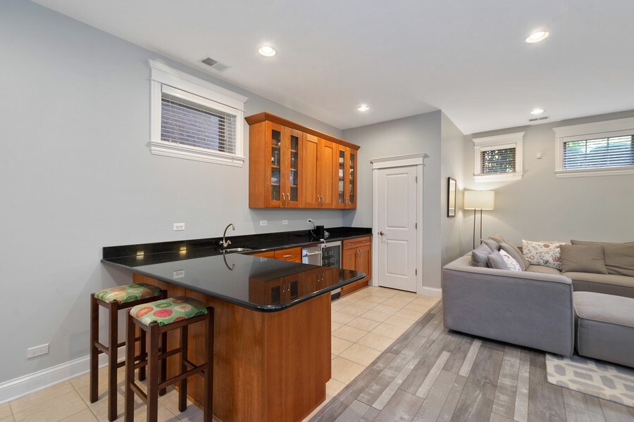 3814 North Greenview Avenue, Unit 1 Chicago, IL 60613 - Photo 20 of 25