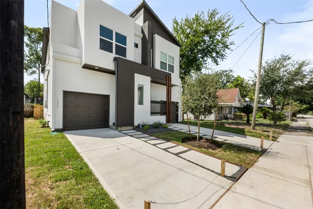 $2,400 | 1222 East 33rd Street, Houston, TX 77022
