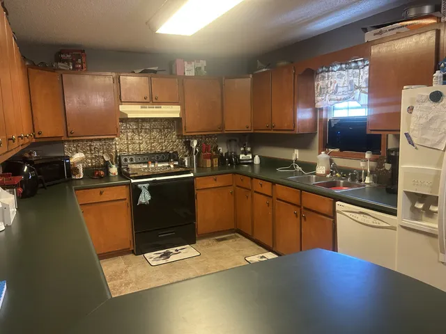 $225,000 | 1105 Ballard Road, Camden, TN 38320