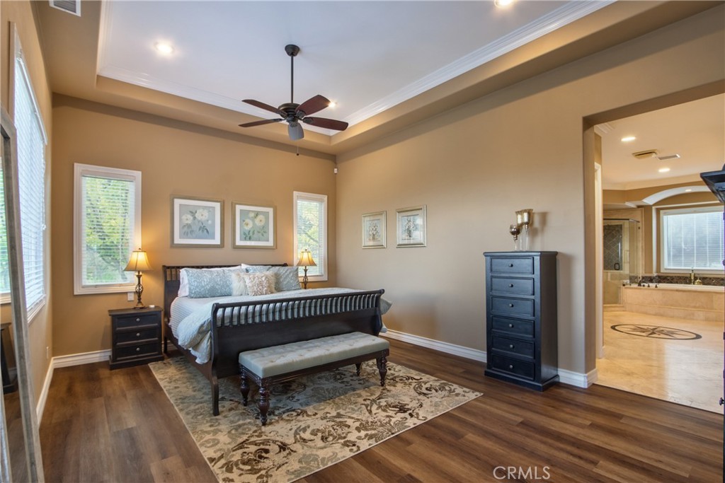 44195 Vía Horca Temecula, CA 92590 - Photo 23 of 74 a living room with a bed furniture and a window