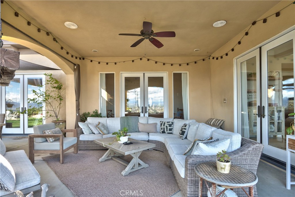 44195 Vía Horca Temecula, CA 92590 - Photo 48 of 74 a living room with furniture and a large window