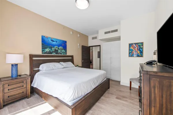 $535,000 | 777 North Ocean Drive, Unit N517, Hollywood, FL 33019