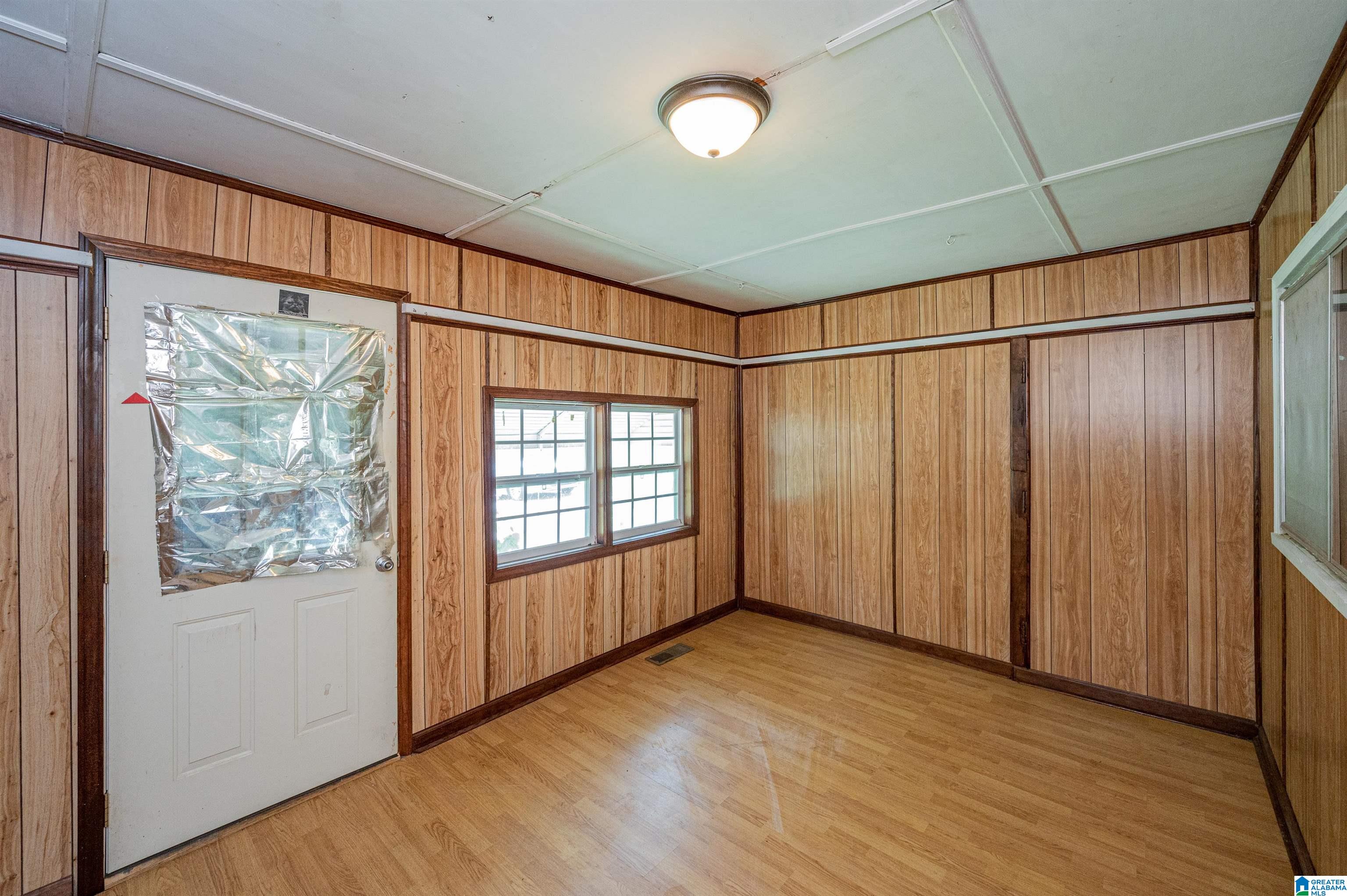 2484 Lively Road Adamsville, AL 35005 - Photo 4 of 50