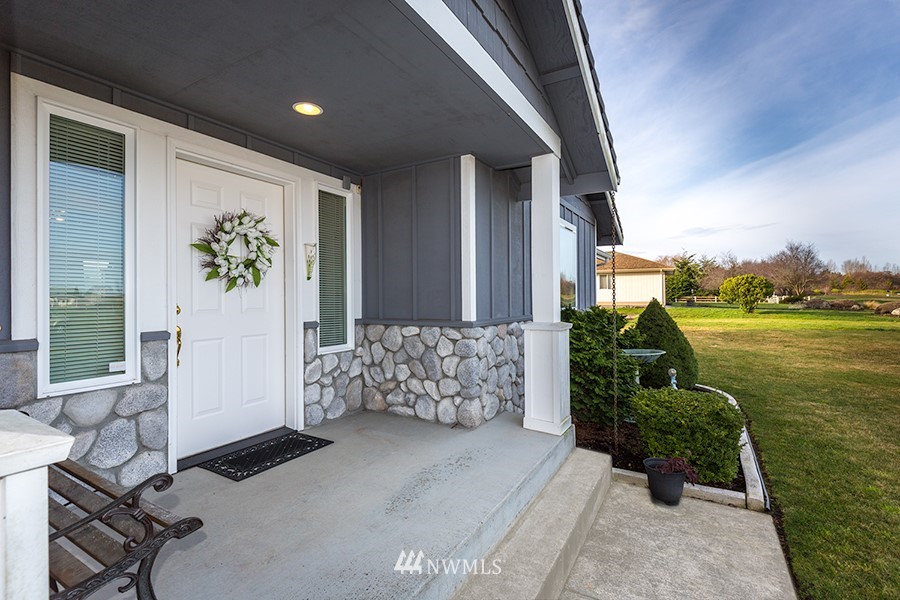 100 Frank Road Sequim, WA 98382 - Photo 4 of 25 Gallery Image 4