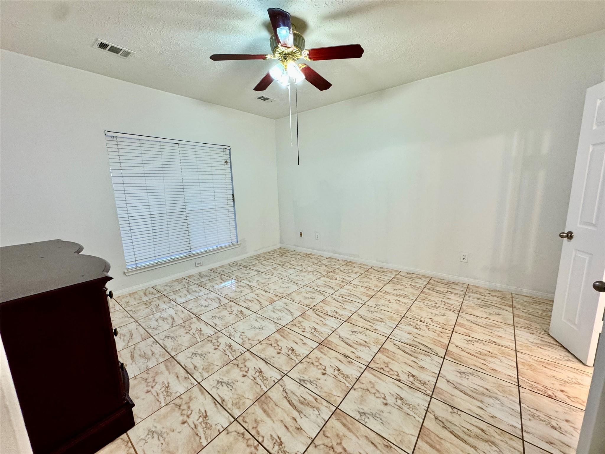 13530 Carruth Lane Houston, TX 77083 - Photo 8 of 18