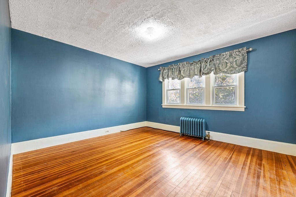 17 Manitoba Street Springfield, MA 01108 - Photo 21 of 37 Gallery Image 21