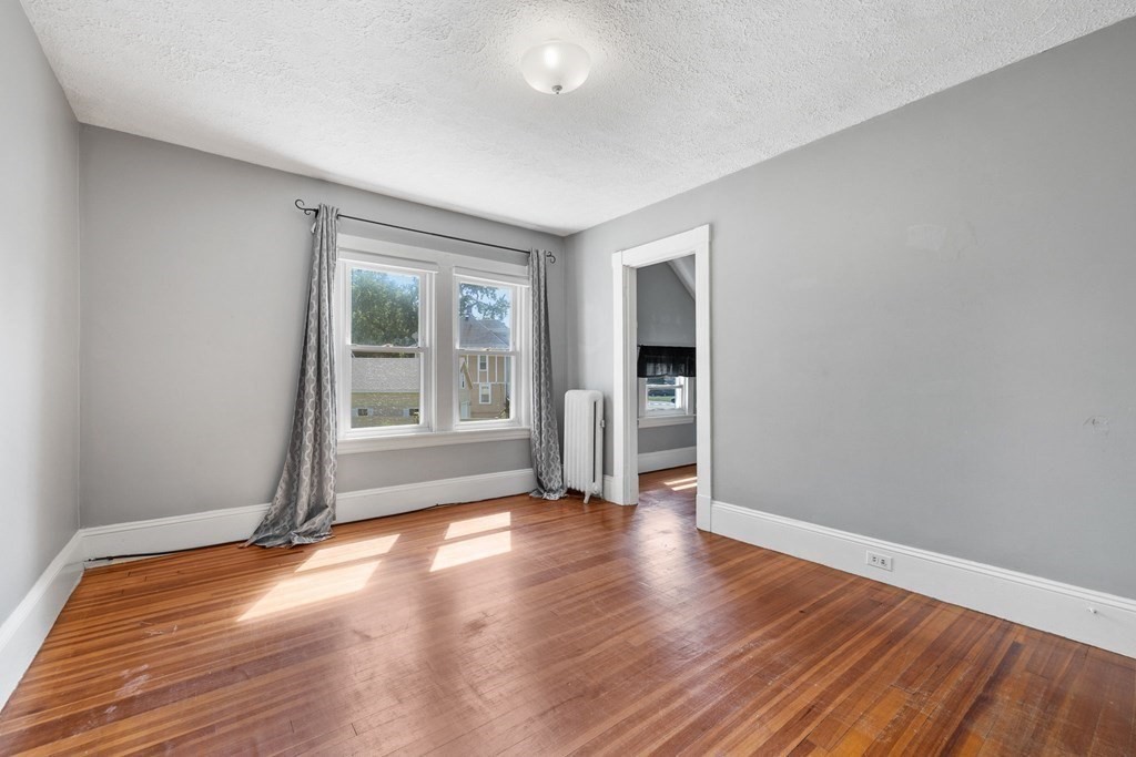 17 Manitoba Street Springfield, MA 01108 - Photo 23 of 37 Gallery Image 23