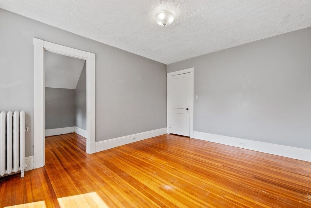 17 Manitoba Street Springfield, MA 01108 - Photo 24 of 37 Gallery Image 24