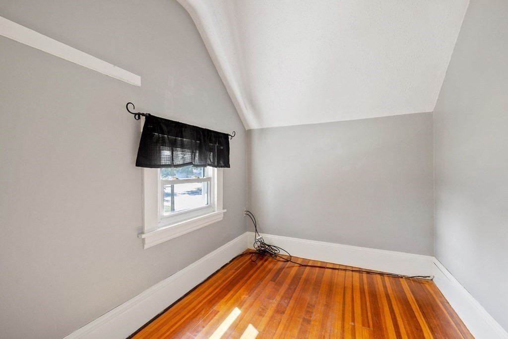 17 Manitoba Street Springfield, MA 01108 - Photo 25 of 37 Gallery Image 25