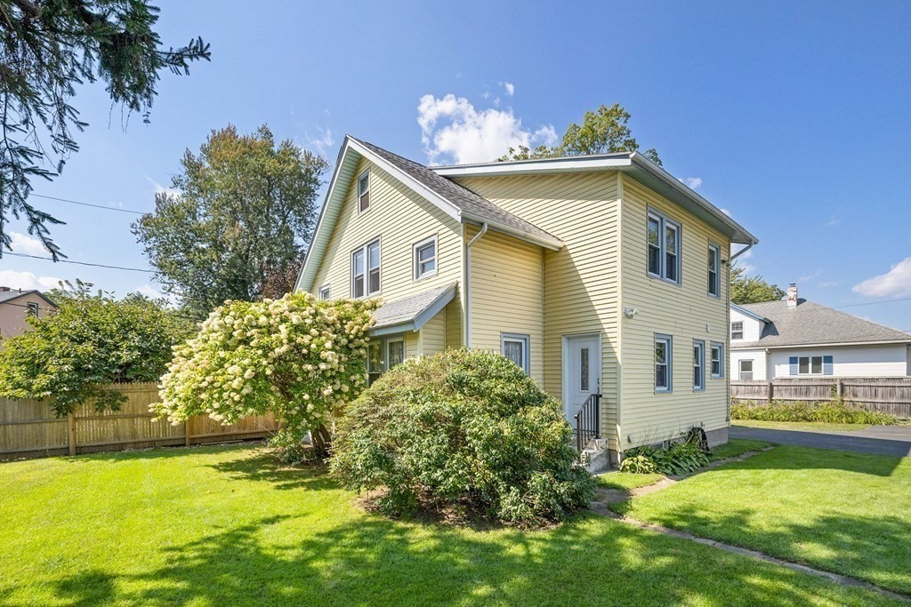 17 Manitoba Street Springfield, MA 01108 - Photo 31 of 37 Gallery Image 31