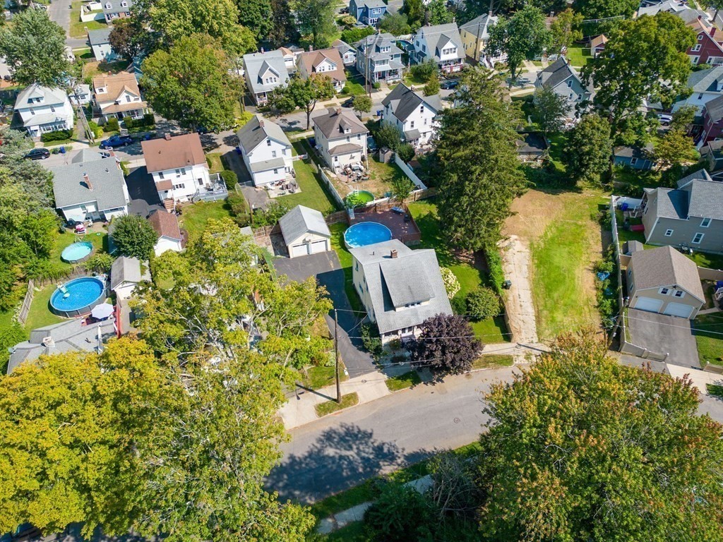 17 Manitoba Street Springfield, MA 01108 - Photo 36 of 37 Gallery Image 36