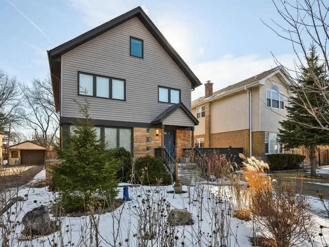 $815,000 | 5881 North Central Avenue, Chicago, IL 60646