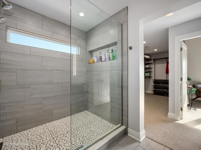 $815,000 | 5881 North Central Avenue, Chicago, IL 60646